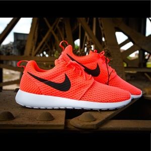 Men’s Sz 9 Nike Roshe One BR in Infrared Orange